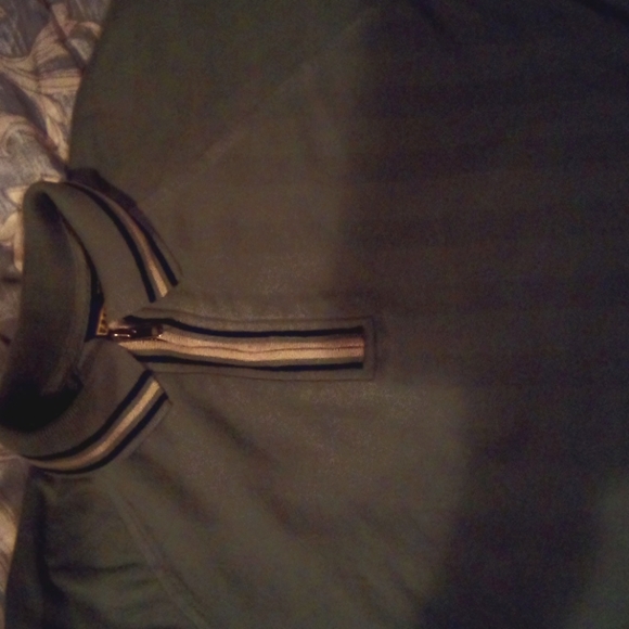 2 for 1! Boy's URIT quarter zip collared knit shirts, size M - Picture 7 of 9